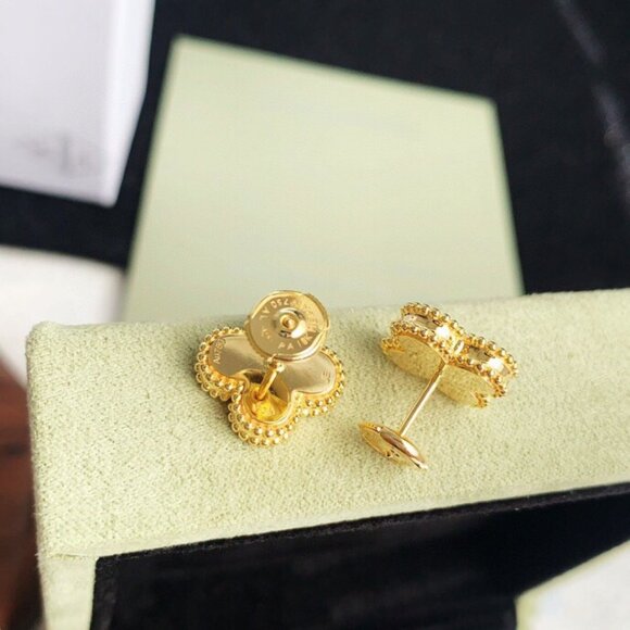 ☀️❤️Authentic☀️❤️Van Cleef & Arpels Vintage Alhambra Earrings - Picture 6 of 6